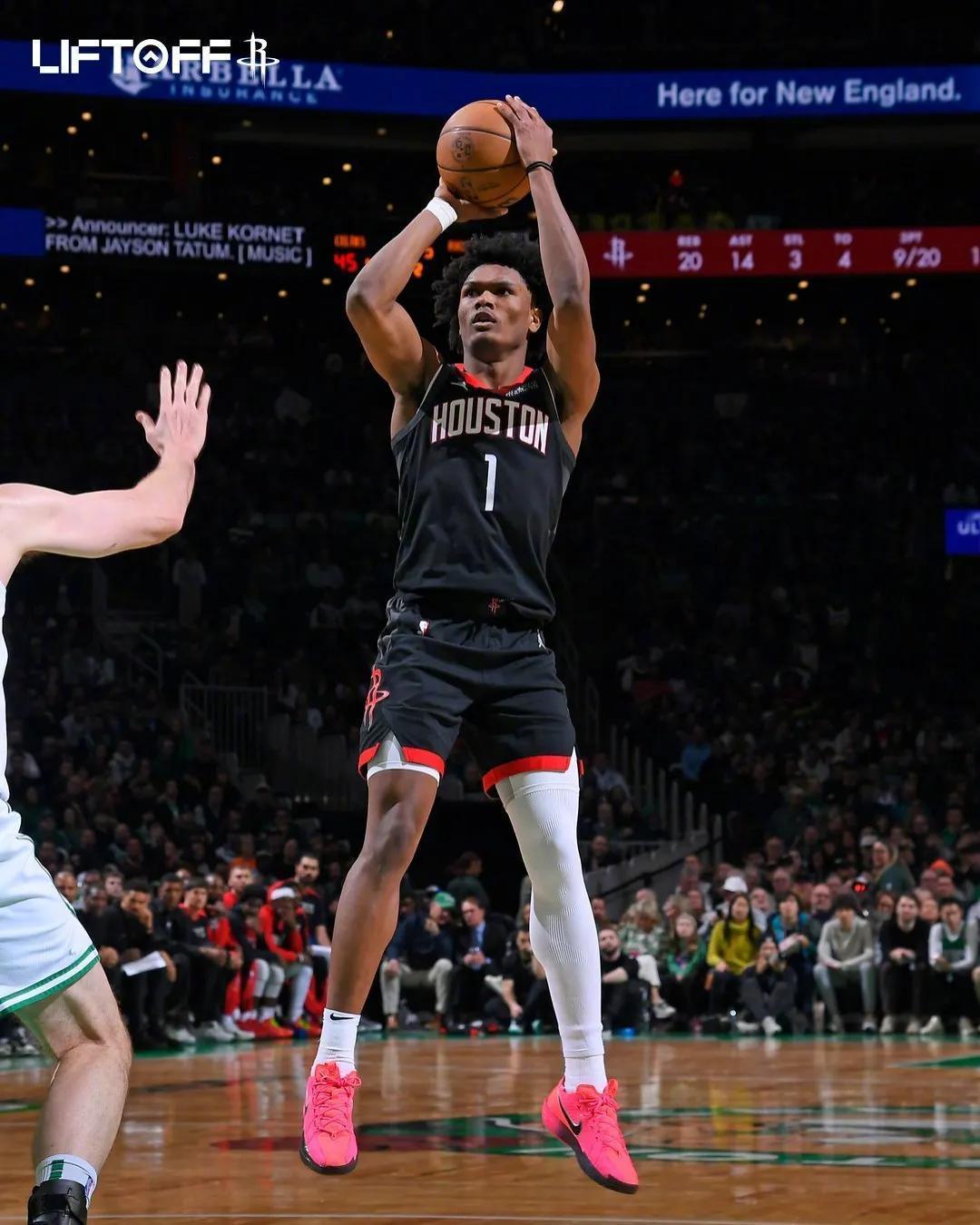 凯尔特人绝杀时刻，刷新队史纪录点燃赛场，爵士迎来胜利！的简单介绍